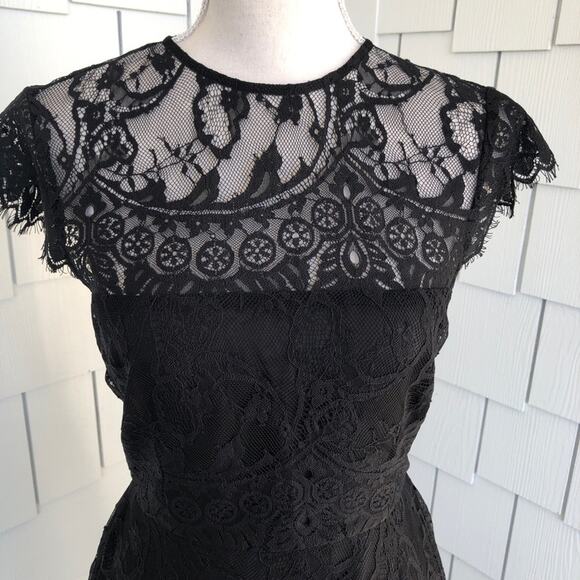 BB Dakota Women's Black Rhianna Cap Sleeve Open Back Lace Fit & Flare Dress sz 2 - Picture 3 of 7